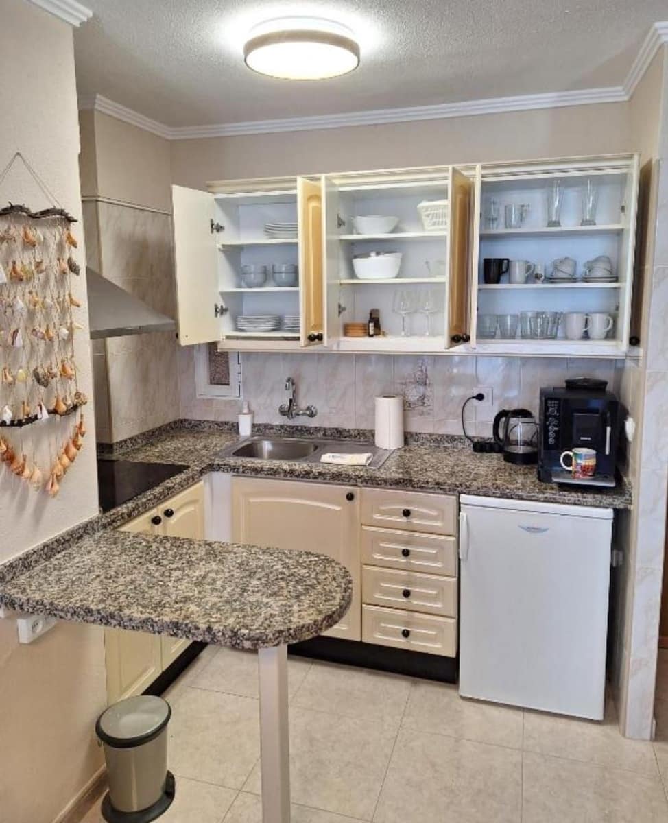 1 soveværelse Lejlighed til salg i Costa Adeje med swimmingpool garage - € 289.000 (Ref: 9669931)