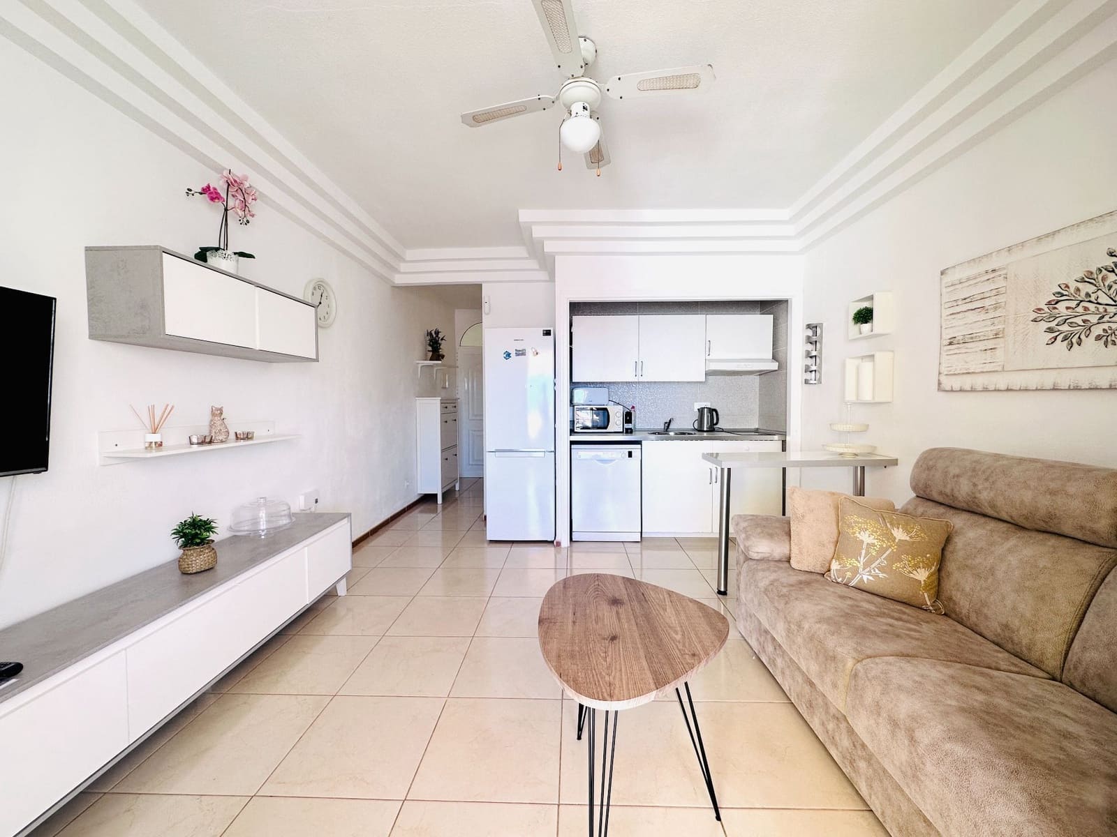 1 Zimmer Apartment zu verkaufen in Costa Adeje mit Pool - 310.000 € (Ref: 9673803)