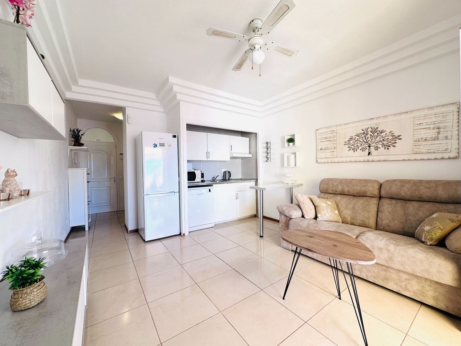 1 Zimmer Apartment zu verkaufen in Costa Adeje mit Pool - 310.000 € (Ref: 9673803)