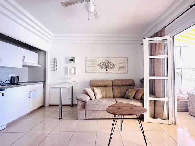 1 Zimmer Apartment zu verkaufen in Torviscas Bajo, Adeje mit Pool - 310.000 € (Ref: 9673803)