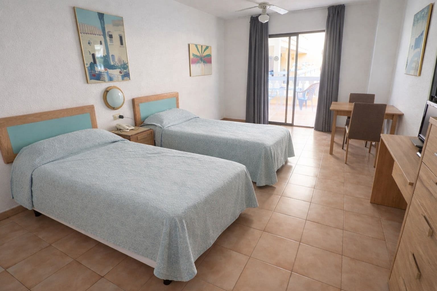 Huoneisto myytävänä paikassa Los Cristianos mukana uima-altaan 
autotalli - 199 900 € (Ref: 9690016)