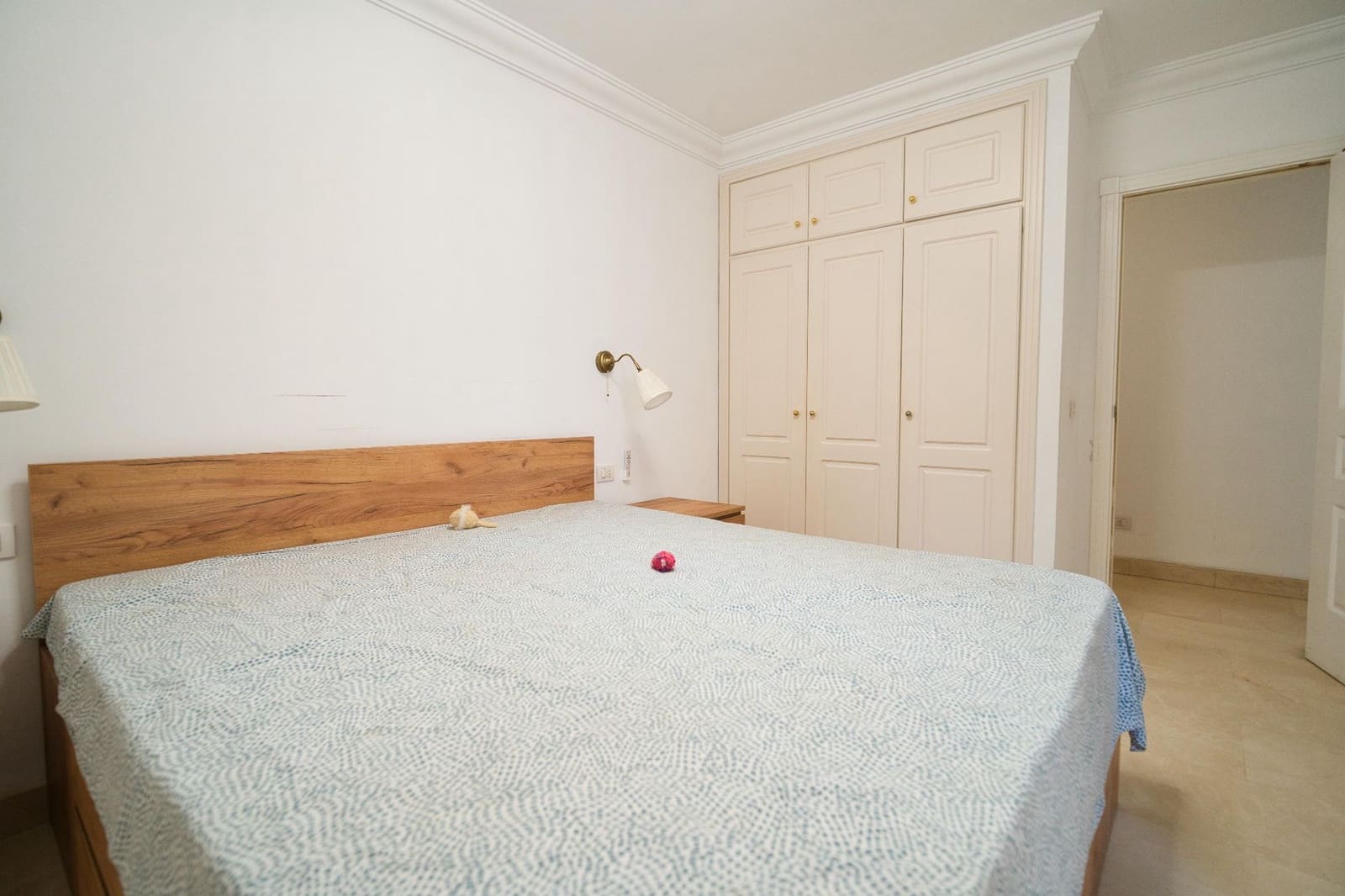 3 soveværelse Lejlighed til salg i Playa del Duque med swimmingpool - € 840.000 (Ref: 9711076)