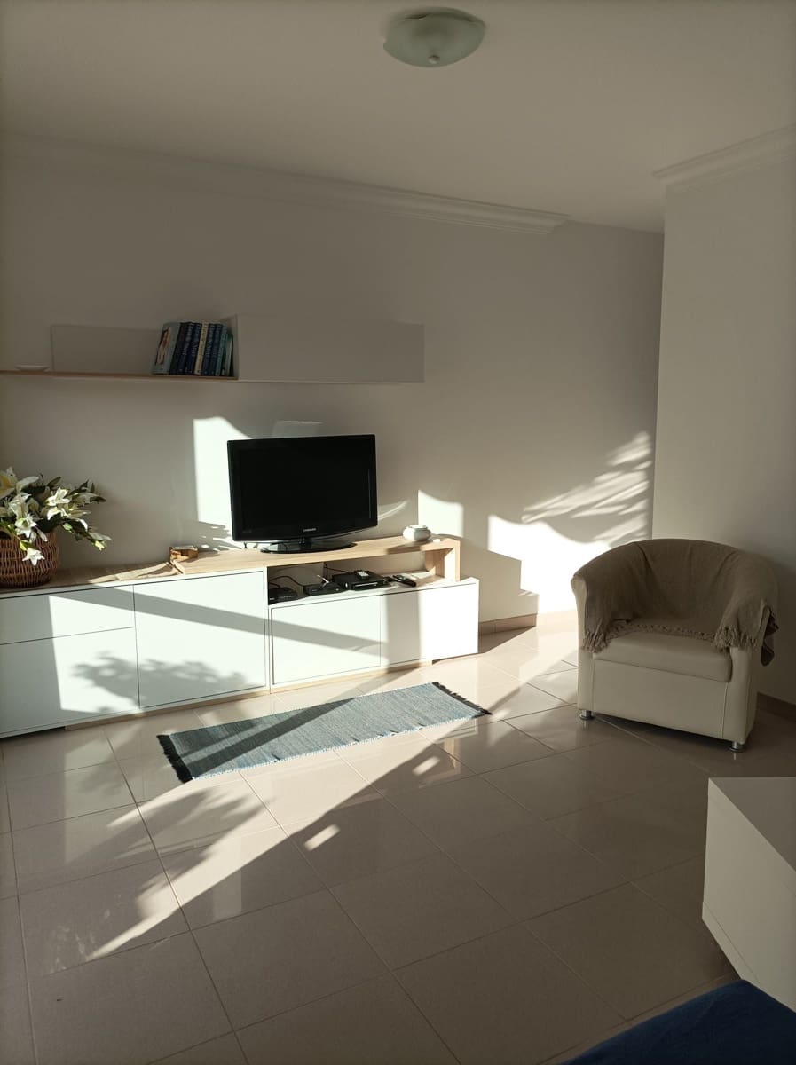 1 sypialnia Apartament na sprzedaż w Los Cristianos z basenem garażem - 309 950 € (Ref: 9711077)
