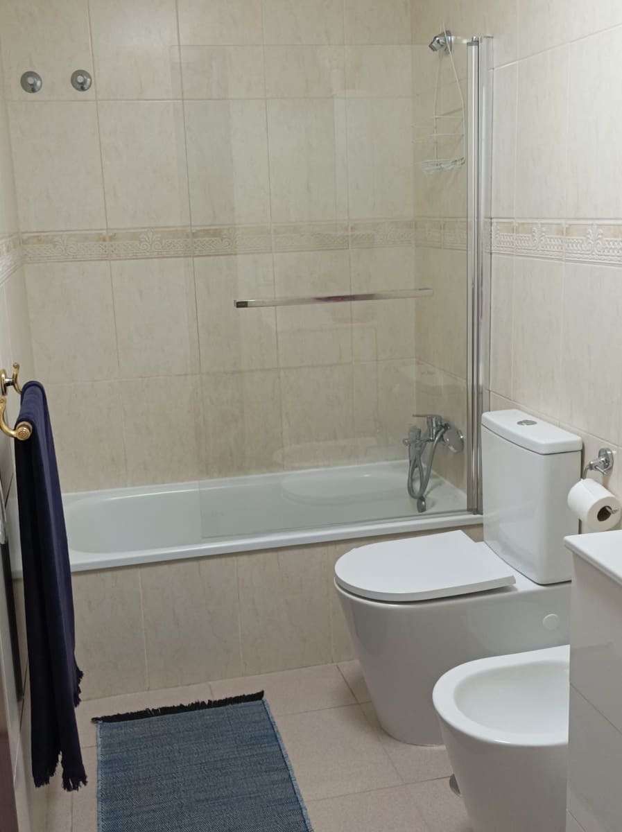 1 sypialnia Apartament na sprzedaż w Los Cristianos z basenem garażem - 309 950 € (Ref: 9711077)