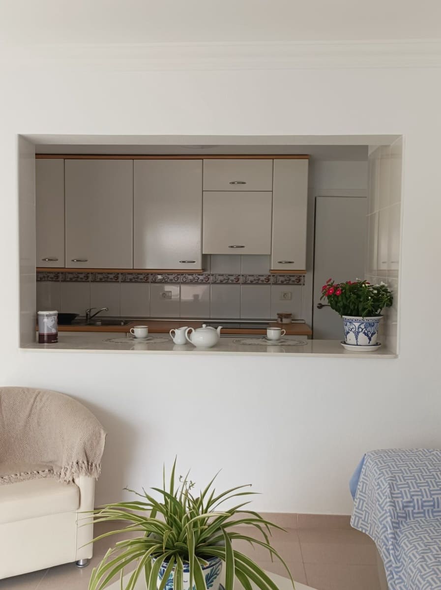 1 sypialnia Apartament na sprzedaż w Los Cristianos z basenem garażem - 309 950 € (Ref: 9711077)