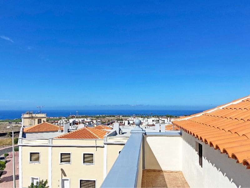 4 slaapkamer Villa te koop in Fanabe met garage - € 490.000 (Ref: 9714495)