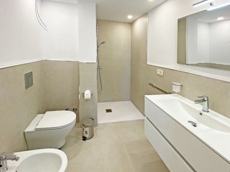 4 slaapkamer Villa te koop in Fanabe met garage - € 490.000 (Ref: 9714495)