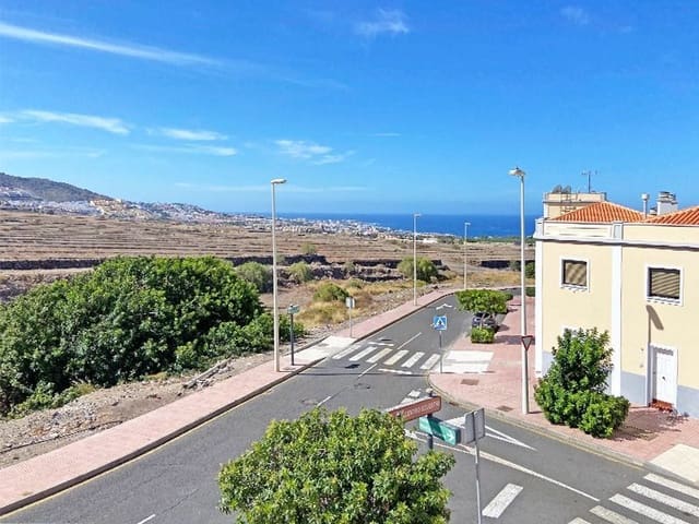 4 slaapkamer Villa te koop in Fañabe, Adeje met garage - € 490.000 (Ref: 9714495)