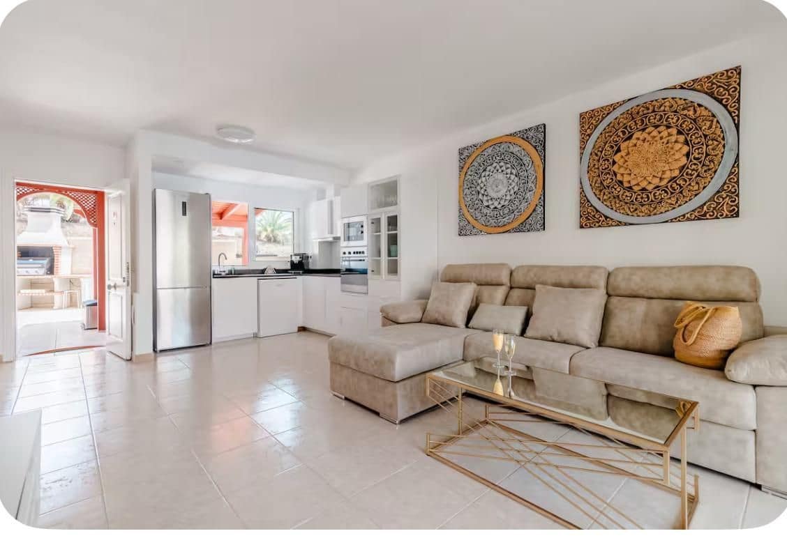 4 slaapkamer Villa te koop in El Madronal met zwembad garage - € 790.000 (Ref: 9714496)