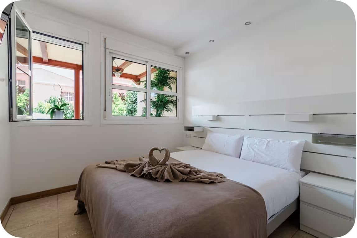 4 slaapkamer Villa te koop in El Madronal met zwembad garage - € 790.000 (Ref: 9714496)