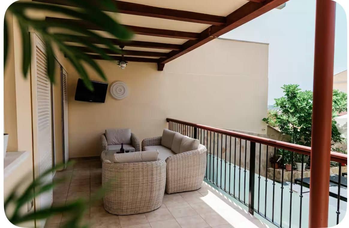 4 slaapkamer Villa te koop in El Madronal met zwembad garage - € 790.000 (Ref: 9714496)