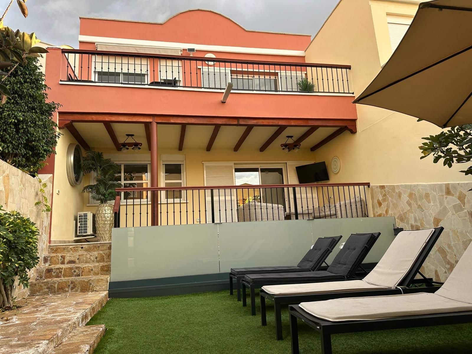 4 slaapkamer Villa te koop in El Madronal met zwembad garage - € 790.000 (Ref: 9714496)