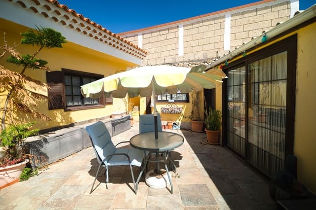 4 sypialnia Dom na sprzedaż w Granadilla de Abona z garażem - 449 000 € (Ref: 9719483)