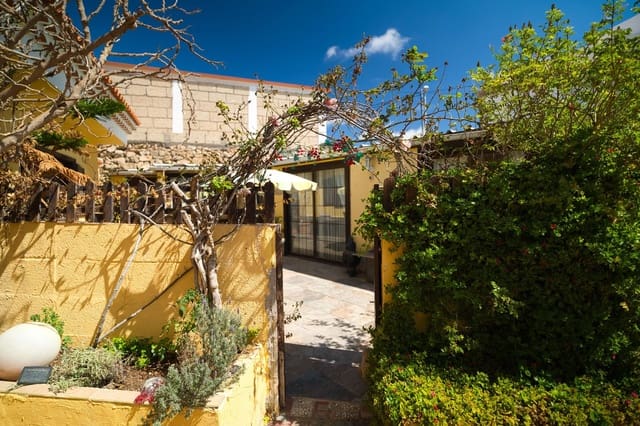 4 sypialnia Dom na sprzedaż w Granadilla de Abona z garażem - 449 000 € (Ref: 9719483)