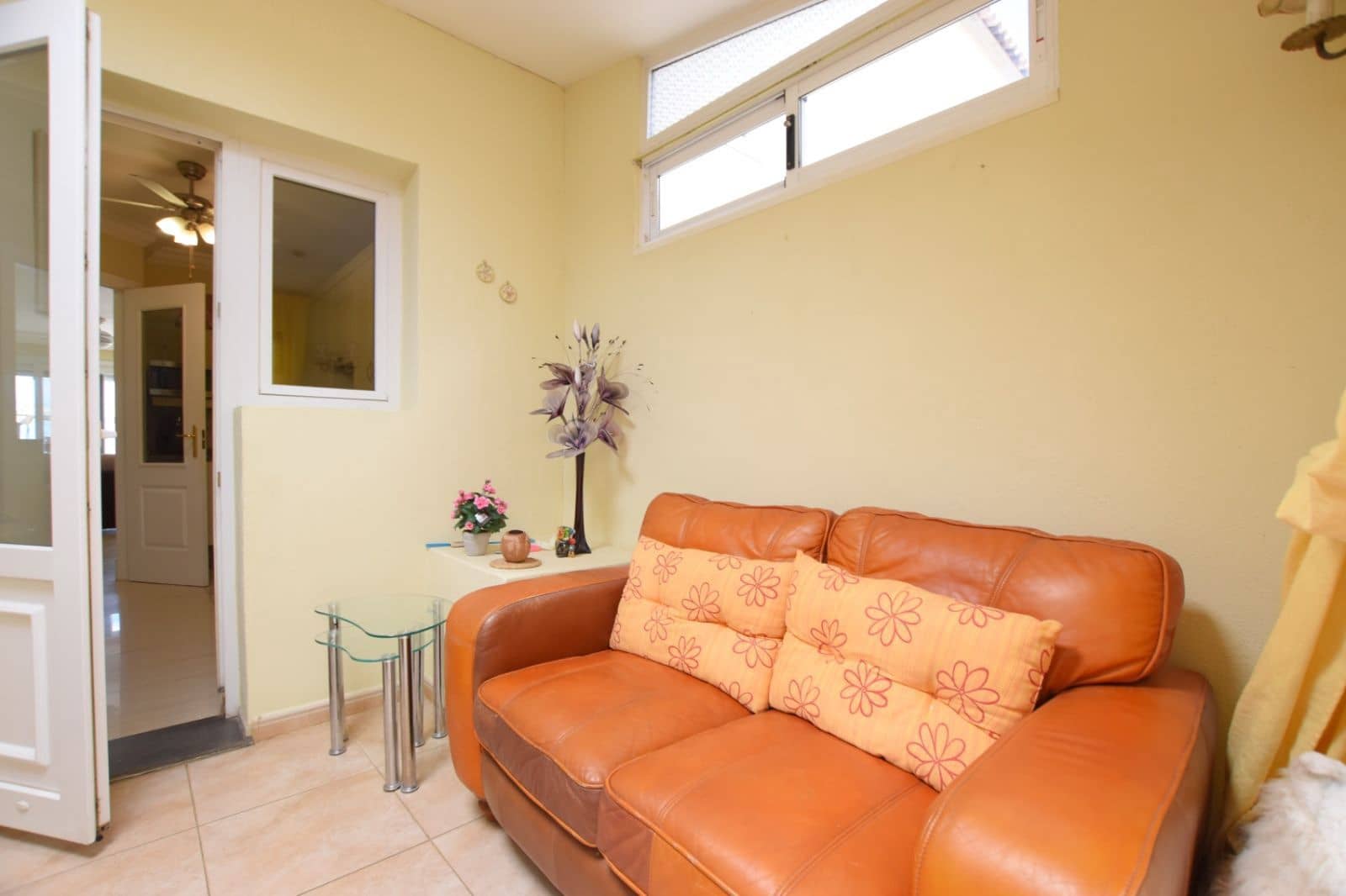 2 soveværelse Semi-Rækkehus til salg i Chayofa med garage - € 389.000 (Ref: 9721085)