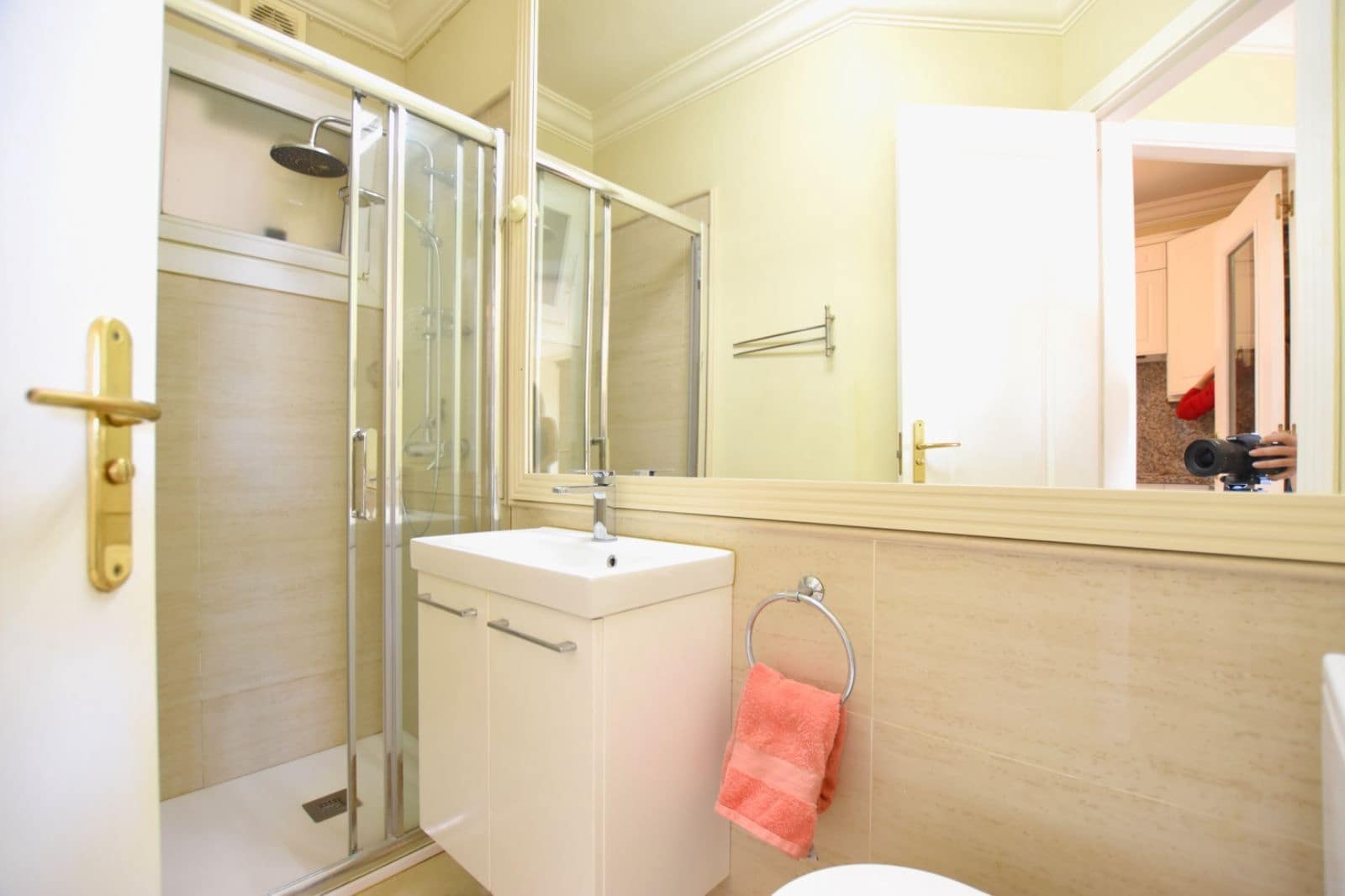 2 soveværelse Semi-Rækkehus til salg i Chayofa med garage - € 389.000 (Ref: 9721085)