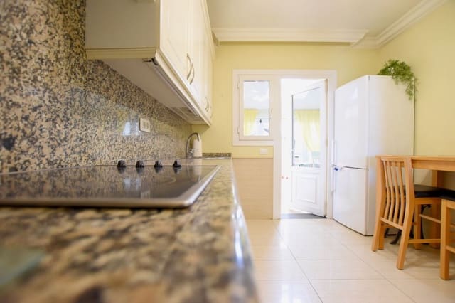 2 bedroom Semi-detached Villa for sale in Chayofa, Arona with garage - € 389,000 (Ref: 9721085)