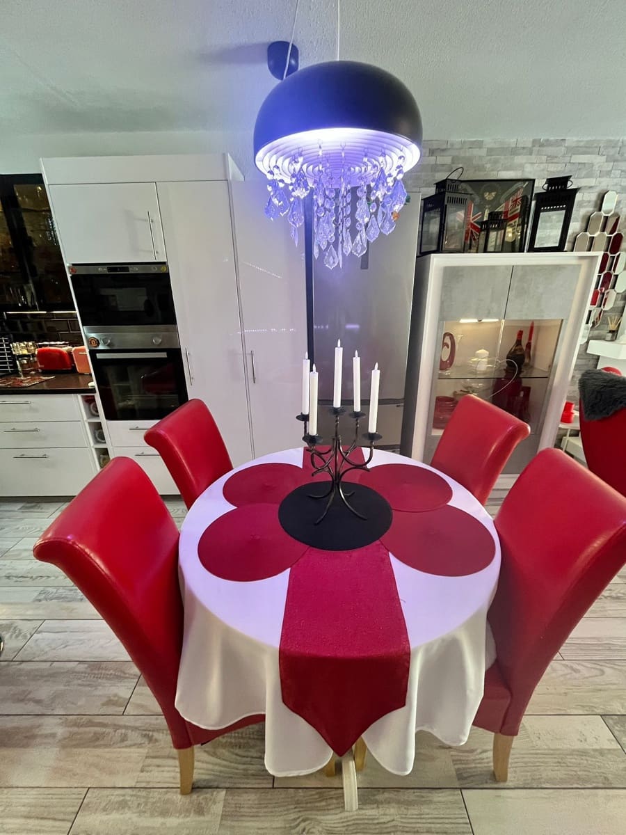 3 bedroom Semi-detached Villa for sale in Llano del Camello with pool garage - € 399,000 (Ref: 9726330)