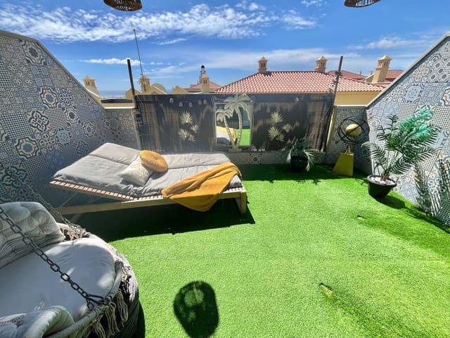 3 bedroom Semi-detached Villa for sale in Llano del Camello, San Miguel de Abona with pool garage - € 399,000 (Ref: 9726330)