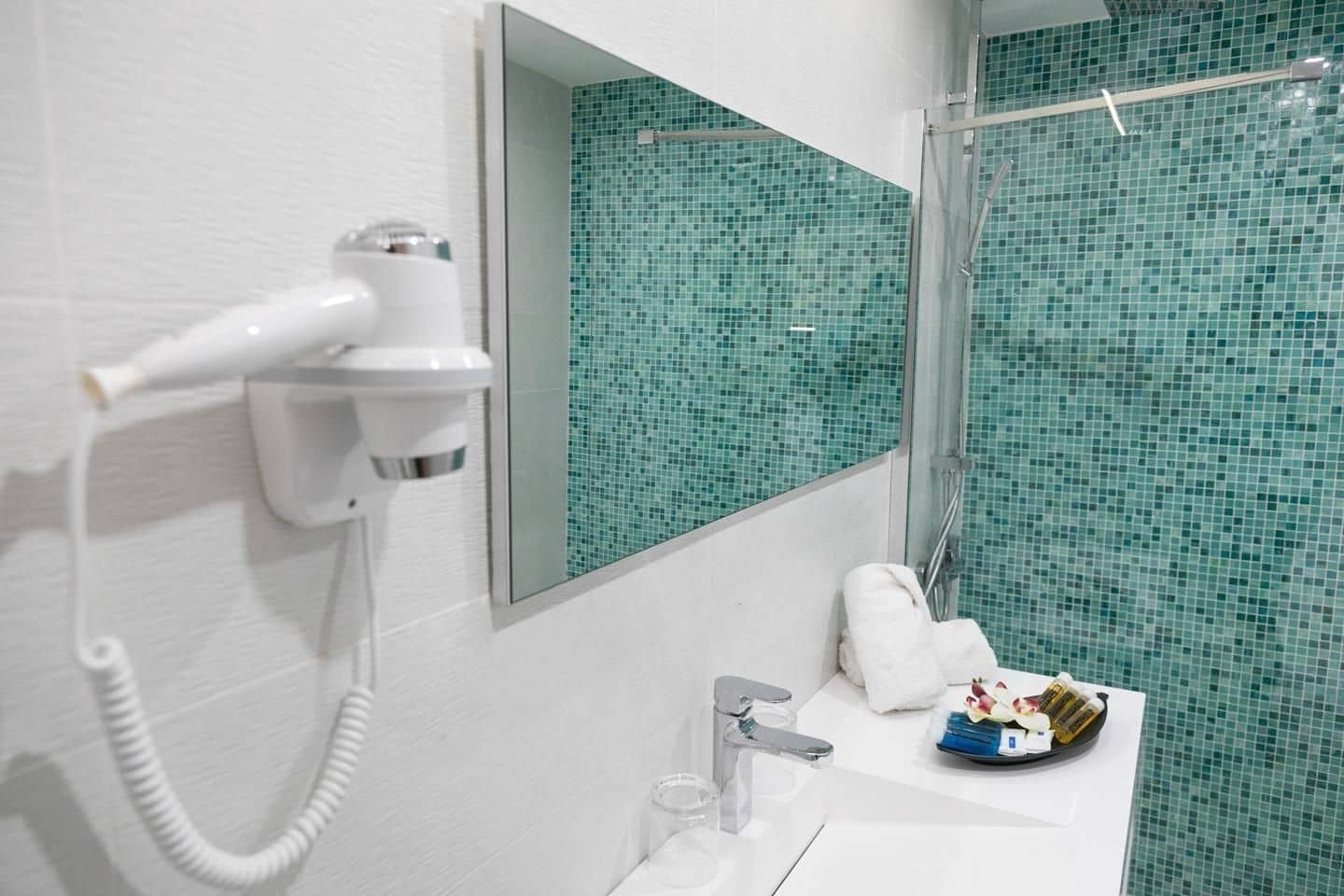 1 bedroom Apartment for sale in Los Cristianos with pool - € 235,000 (Ref: 9726331)