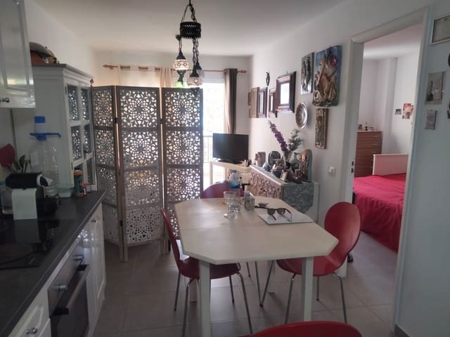 1 soveværelse Lejlighed til salg i Playa de las Americas, Arona med swimmingpool garage - € 330.000 (Ref: 9735155)