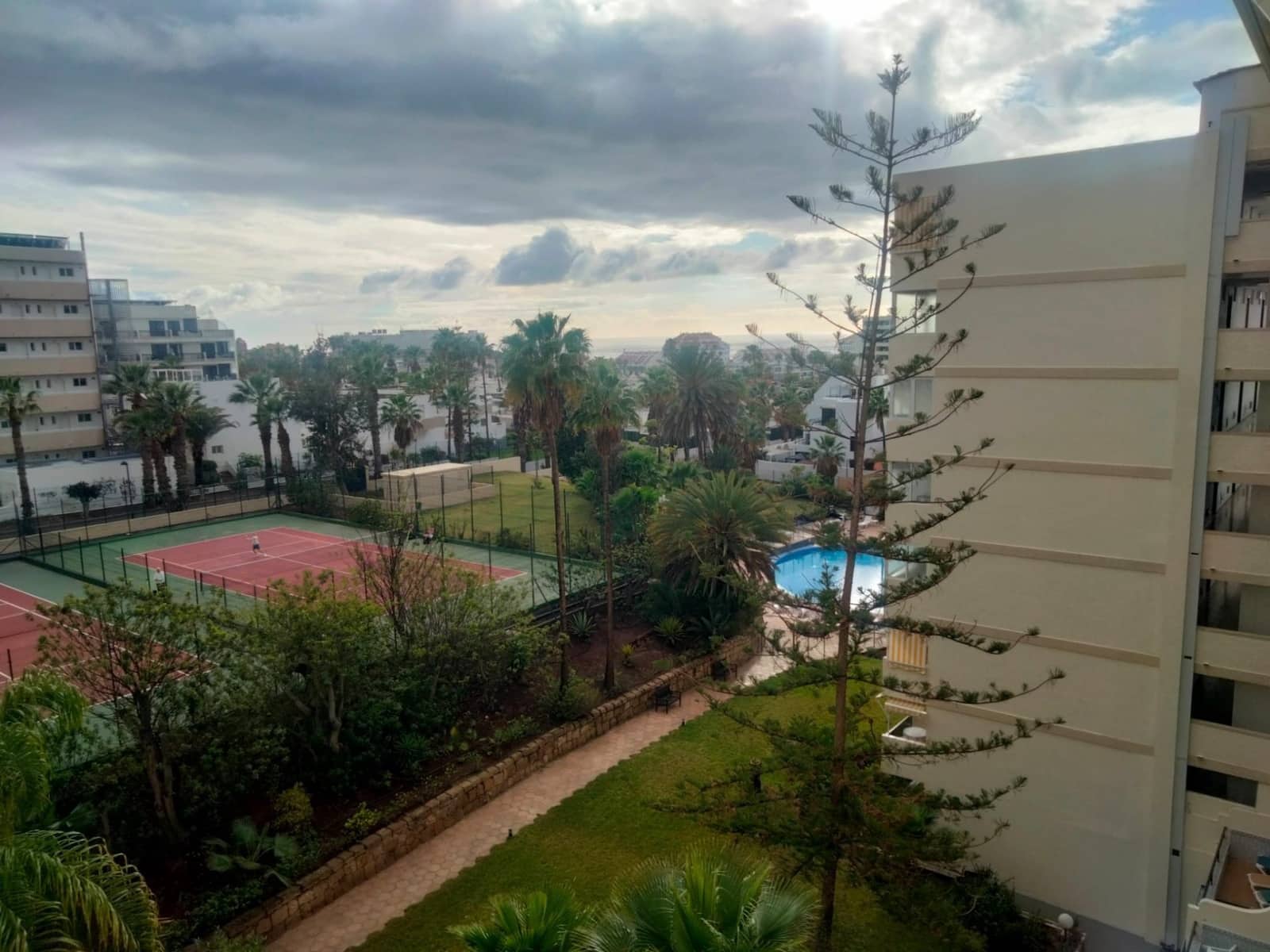 1 soveværelse Lejlighed til salg i Playa de las Americas med swimmingpool garage - € 330.000 (Ref: 9735155)