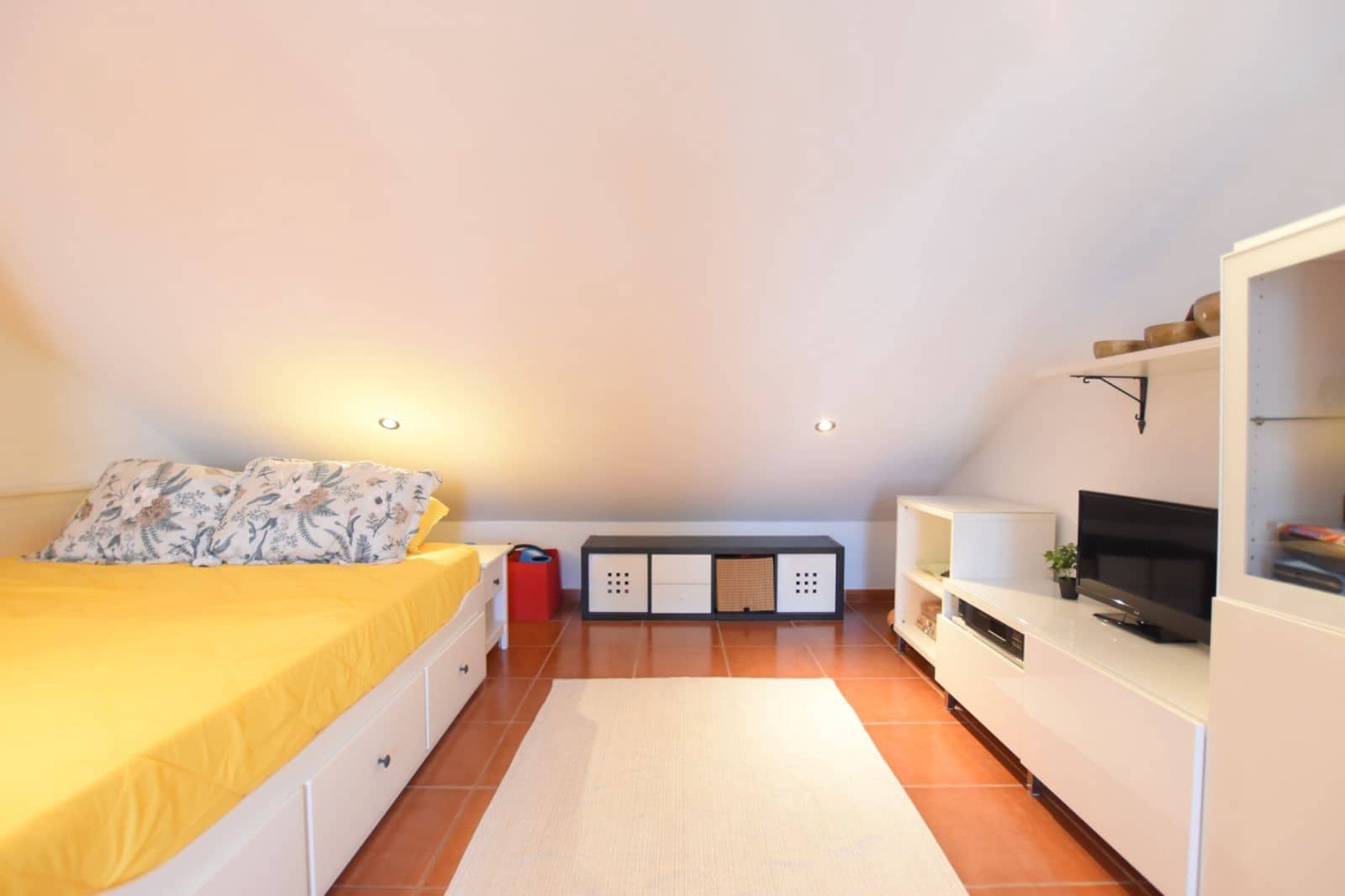 Pareado de 3 habitaciones en Los Olivos en venta con piscina garaje - 360.000 € (Ref: 9737921)