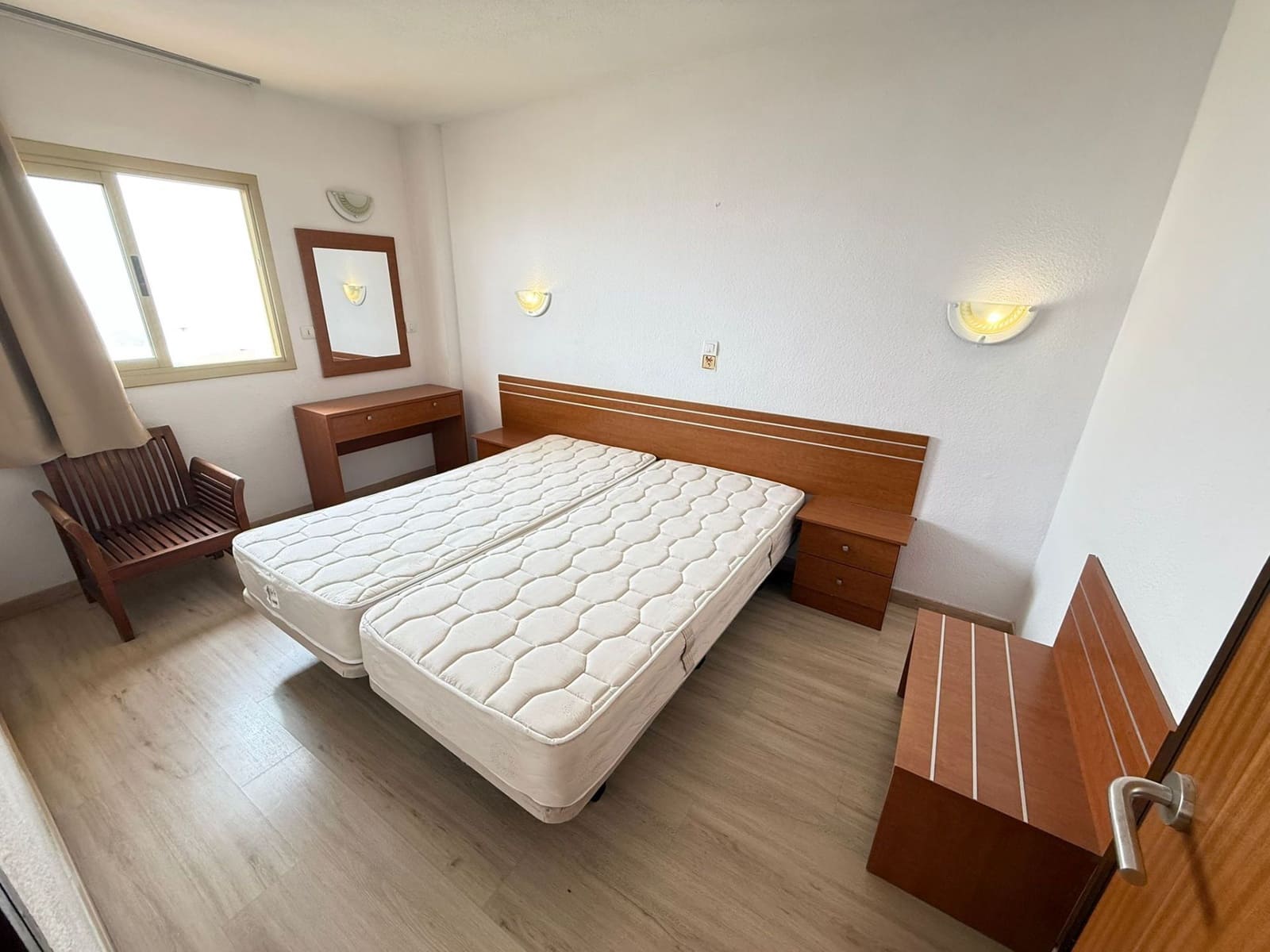 1 quarto Apartamento para venda em Costa Adeje com piscina garagem - 252 000 € (Ref: 9737922)