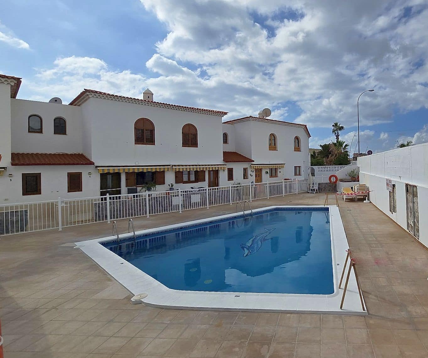 1 soverom Leilighet til salgs i Guia de Isora med svømmebasseng garasje - € 269 000 (Ref: 9747561)