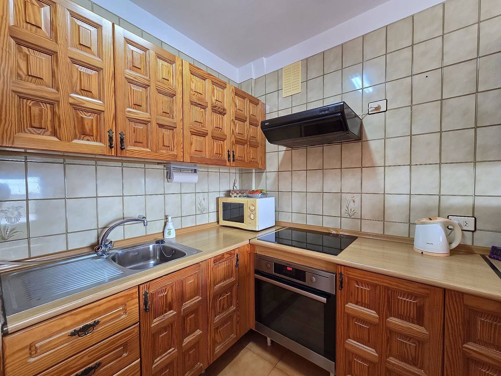 1 soverom Leilighet til salgs i Guia de Isora med svømmebasseng garasje - € 269 000 (Ref: 9747561)