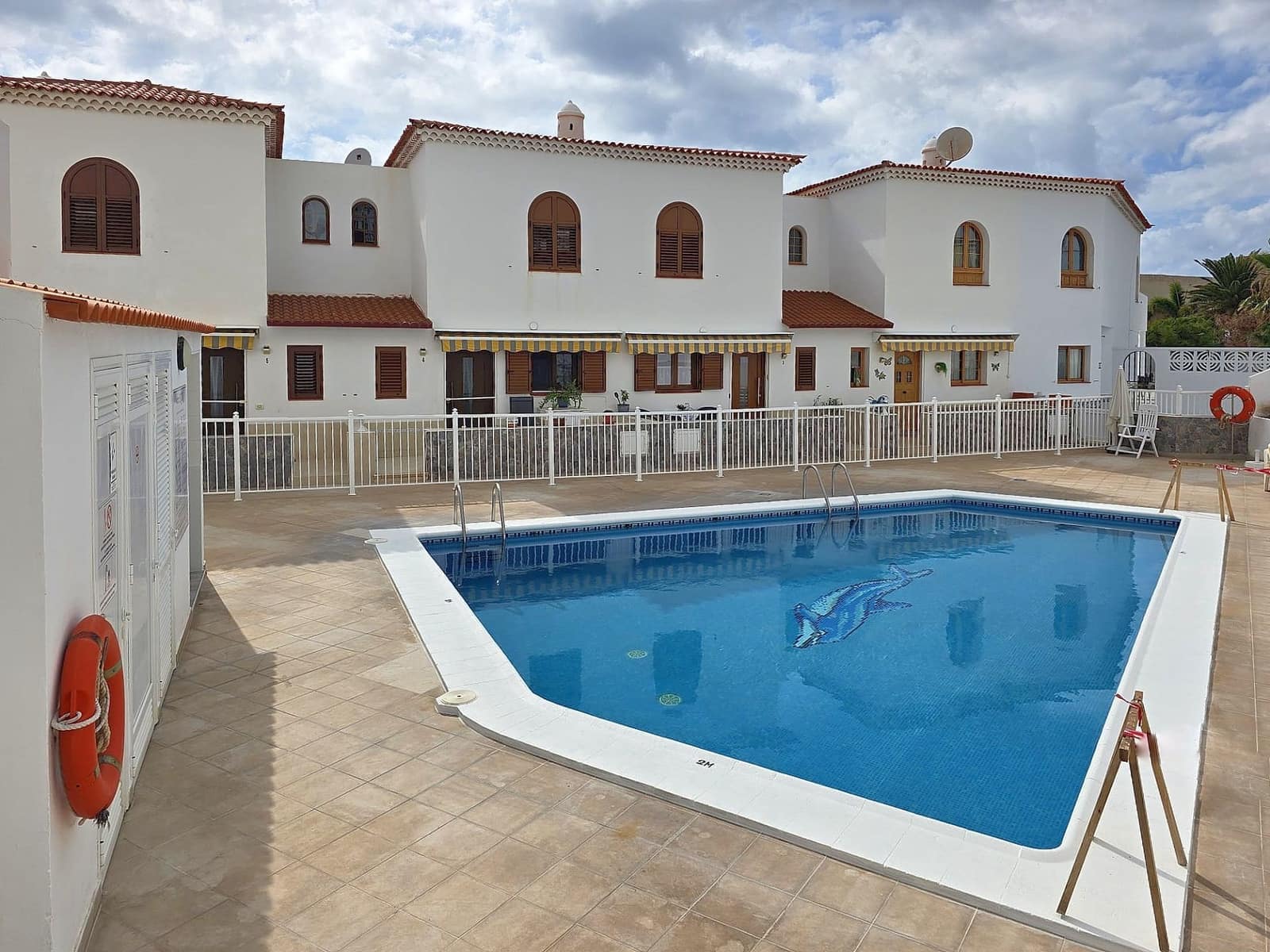 1 soverom Leilighet til salgs i Guia de Isora med svømmebasseng garasje - € 269 000 (Ref: 9747561)