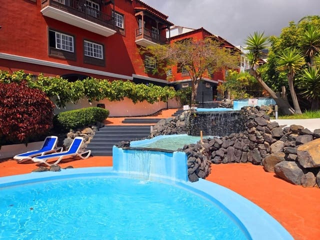 4 chambre Appartement à vendre à Los Olivos, Adeje avec piscine garage - 389 000 € (Ref: 9747562)