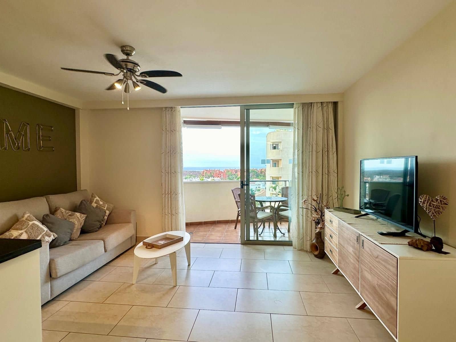 Apartamento de 1 habitación en Palm-Mar en venta con piscina - 255.000 € (Ref: 9751595)