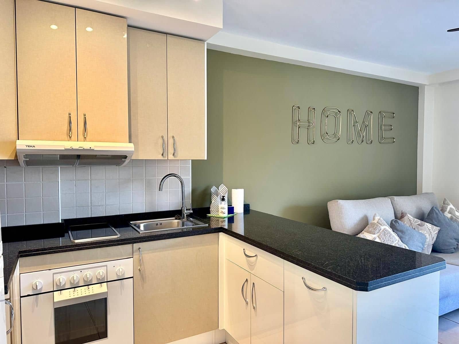 Apartamento de 1 habitación en Palm-Mar en venta con piscina - 255.000 € (Ref: 9751595)