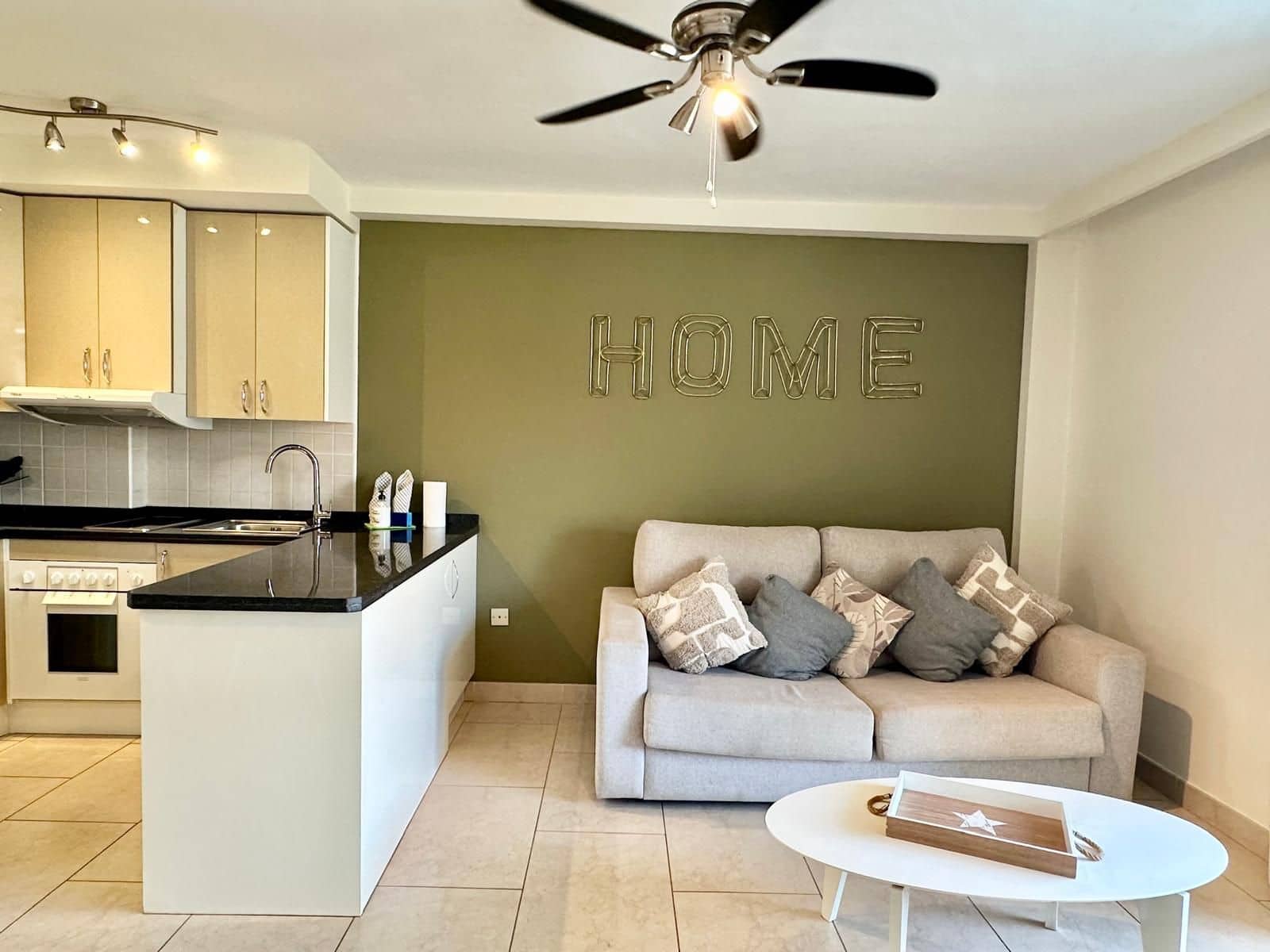 Apartamento de 1 habitación en Palm-Mar en venta con piscina - 255.000 € (Ref: 9751595)