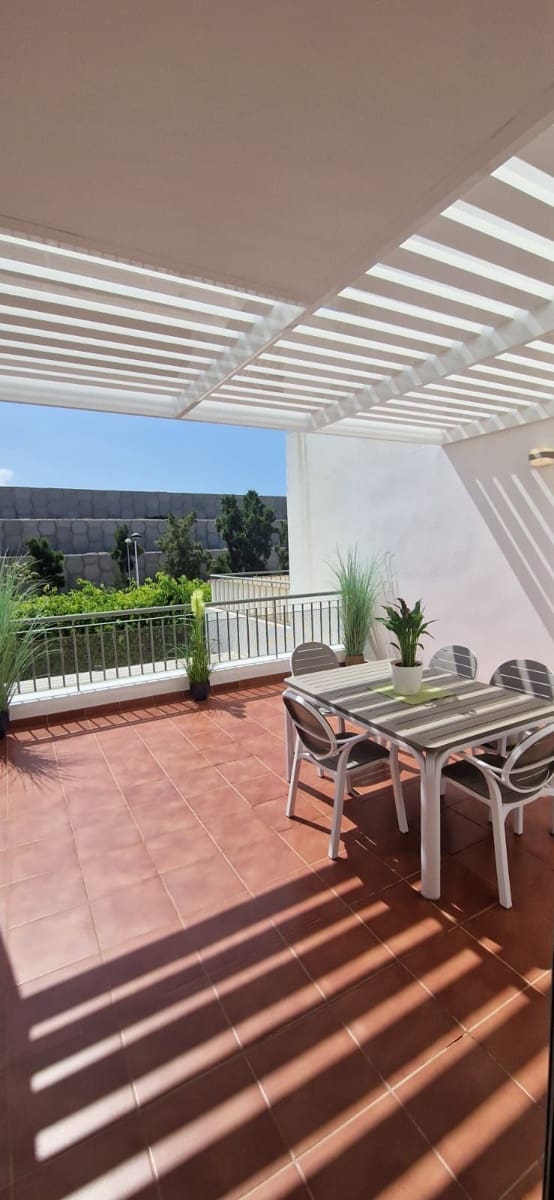 2 quarto Casa em Banda para venda em La Caleta Adeje com piscina garagem - 715 000 € (Ref: 9751596)