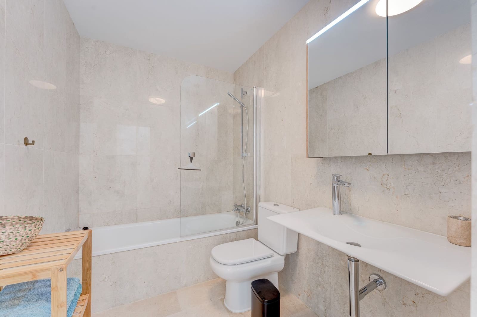 2 quarto Casa em Banda para venda em La Caleta Adeje com piscina garagem - 715 000 € (Ref: 9751596)