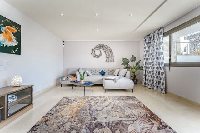 2 quarto Casa em Banda para venda em La Caleta Adeje, Adeje com piscina garagem - 715 000 € (Ref: 9751596)