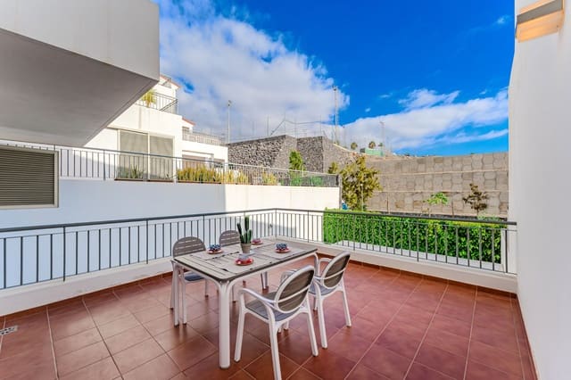 2 quarto Casa em Banda para venda em La Caleta Adeje, Adeje com piscina garagem - 715 000 € (Ref: 9751596)