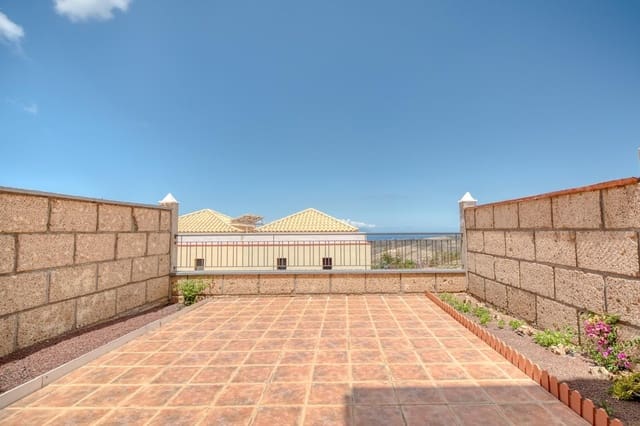 3 slaapkamer Halfvrijstaande villa te koop in Chayofa, Arona met garage - € 440.000 (Ref: 9761661)