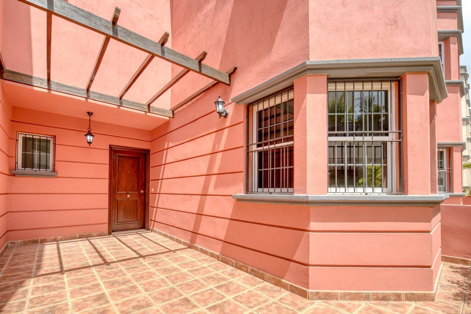 3 sypialnia Dom blizniak na sprzedaż w Chayofa z garażem - 440 000 € (Ref: 9761661)