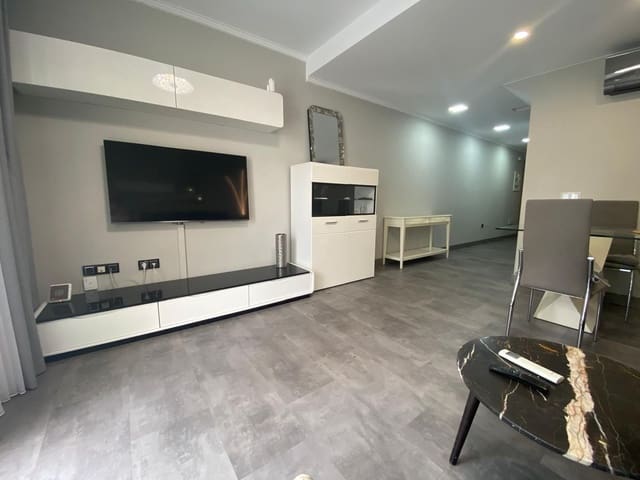 3 sypialnia Dom blizniak na sprzedaż w El Madroñal, Adeje z basenem garażem - 470 000 € (Ref: 9761663)