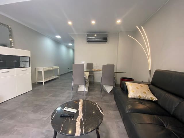 3 sypialnia Dom blizniak na sprzedaż w El Madroñal, Adeje z basenem garażem - 470 000 € (Ref: 9761663)