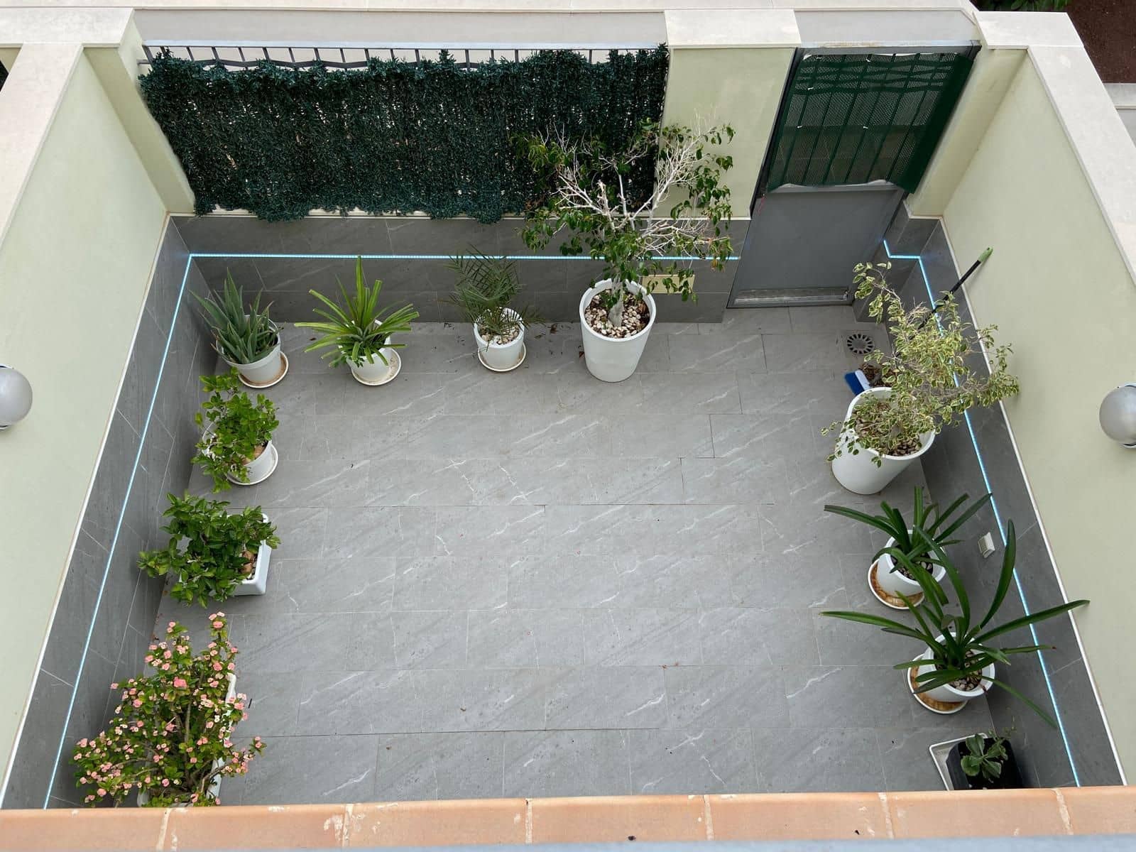 3 sypialnia Dom blizniak na sprzedaż w El Madronal z basenem garażem - 470 000 € (Ref: 9761663)