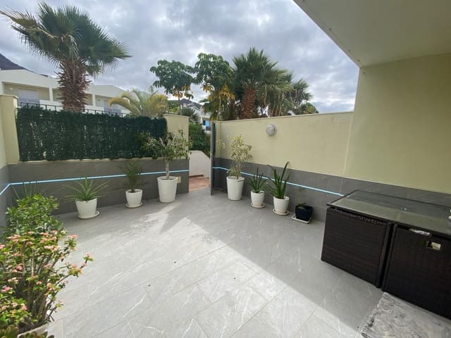 3 sypialnia Dom blizniak na sprzedaż w El Madroñal, Adeje z basenem garażem - 470 000 € (Ref: 9761663)