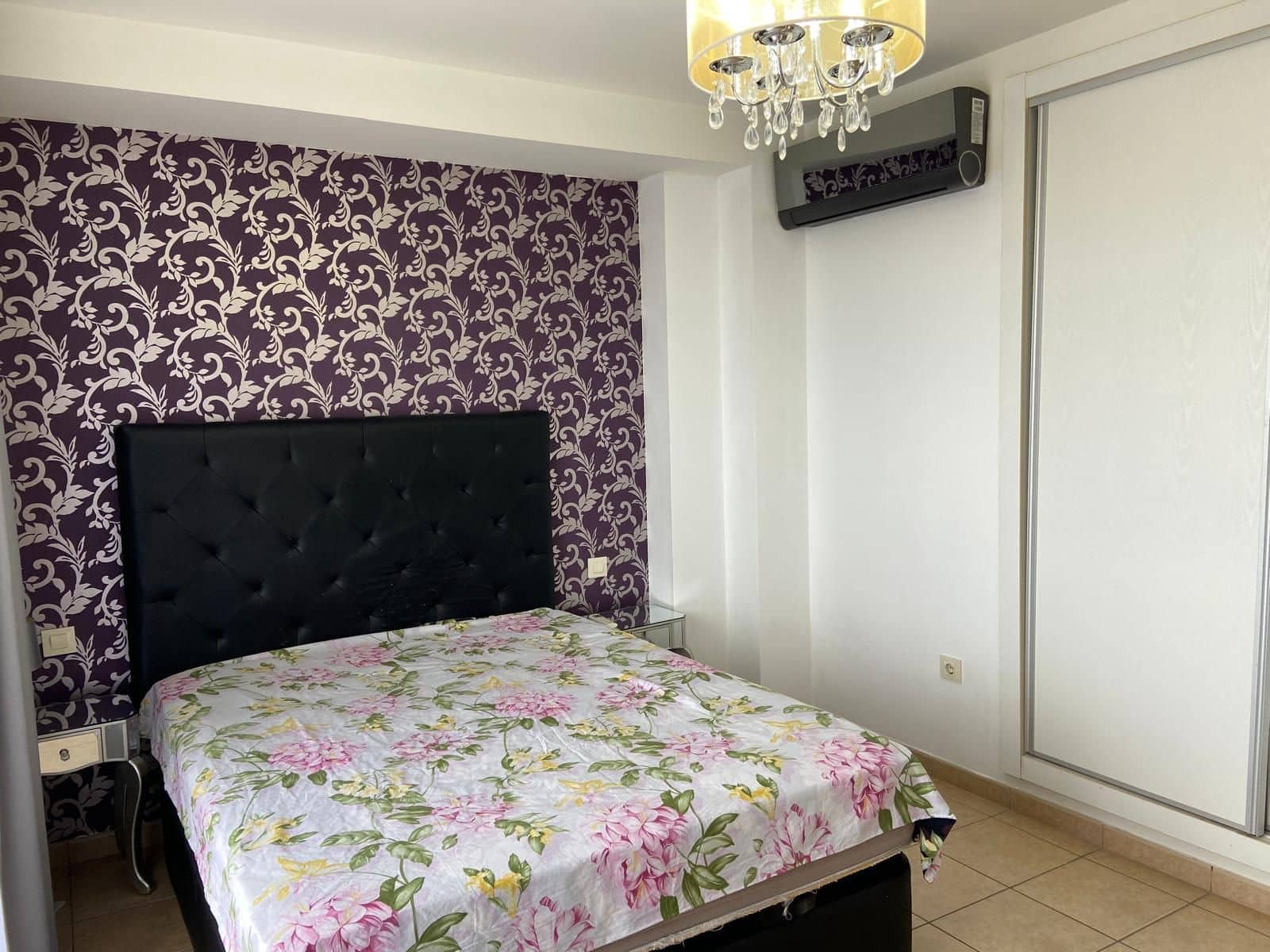 3 sypialnia Dom blizniak na sprzedaż w El Madronal z basenem garażem - 470 000 € (Ref: 9761663)