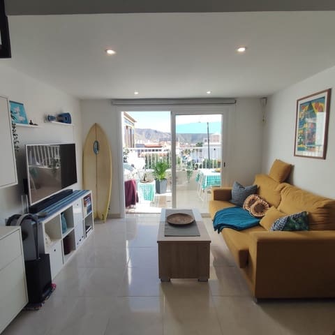 1 sypialnia Apartament na sprzedaż w Los Cristianos, Arona z basenem garażem - 259 000 € (Ref: 9777644)