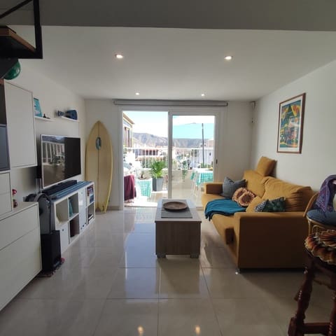 1 sypialnia Apartament na sprzedaż w Los Cristianos, Arona z basenem garażem - 259 000 € (Ref: 9777644)