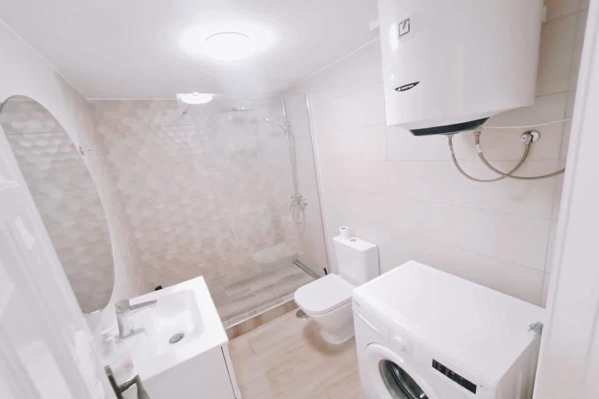 1 sypialnia Apartament na sprzedaż w Playa de las Americas z basenem - 410 000 € (Ref: 9780117)