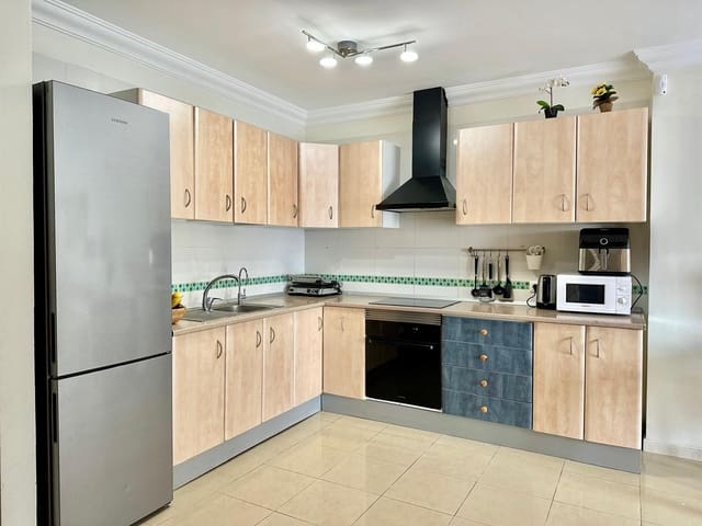 2 slaapkamer Appartement te koop in Playa San Juan, Guía de Isora met garage - € 345.000 (Ref: 9783607)